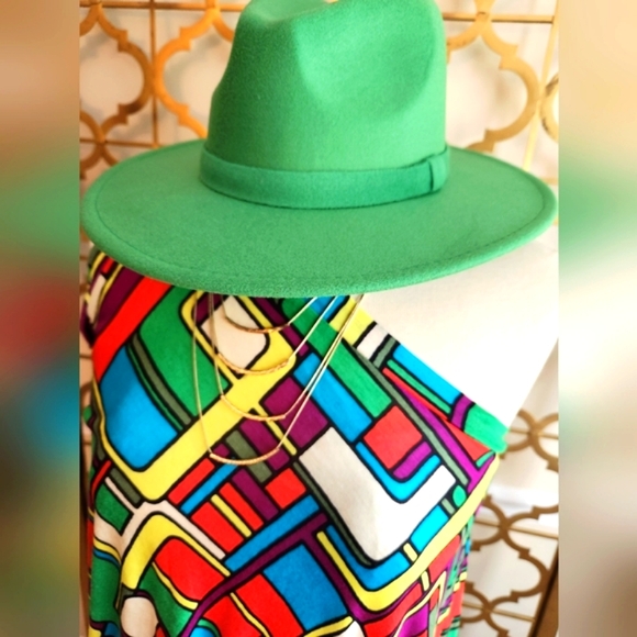 Fresh Green Fedora - Felt Construction 👒 Unisex - Picture 2 of 15